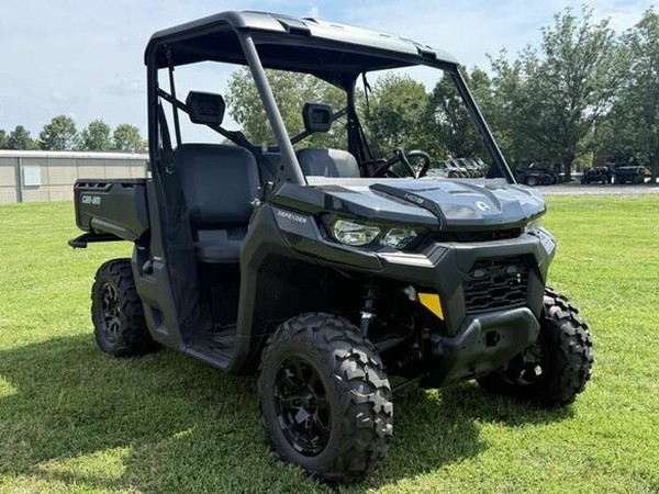 ���������� ����� �� BRP (���) Can-Am Defender HD9 � �������