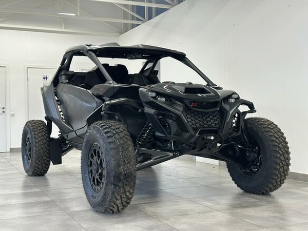 ���������� ����� �� BRP (���) Can-Am Maverick R XRS � �������