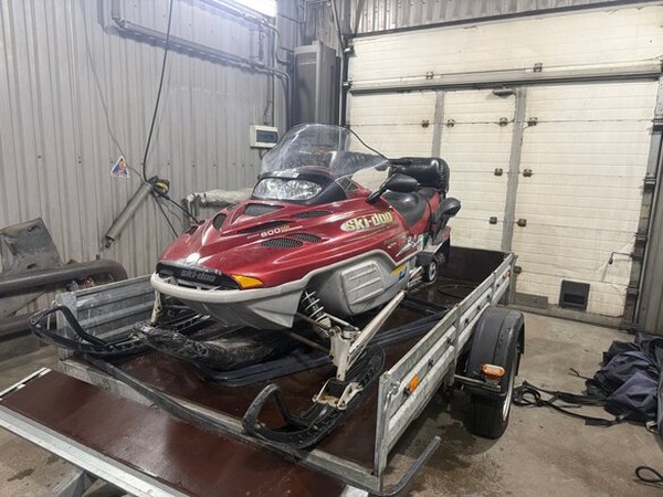 ���������� ����� �� BRP (���) Ski-Doo Grand Touring 600 � �������