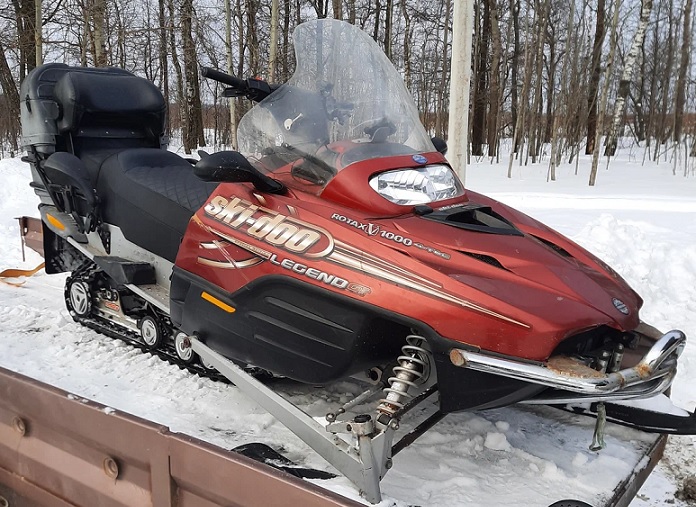 ���������� ����� �� BRP (���) Ski-Doo Grand Touring V-1000 � �������