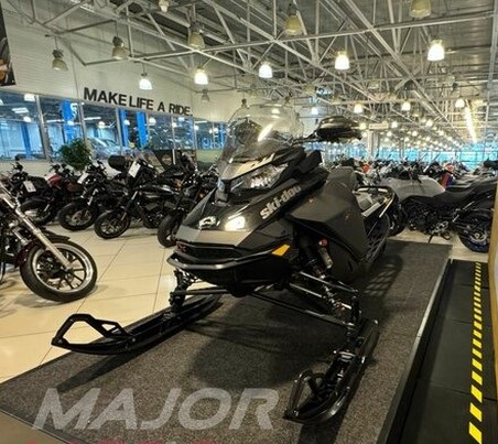 ���������� ����� �� BRP (���) Ski-Doo Renegade X-RS 600 � �������