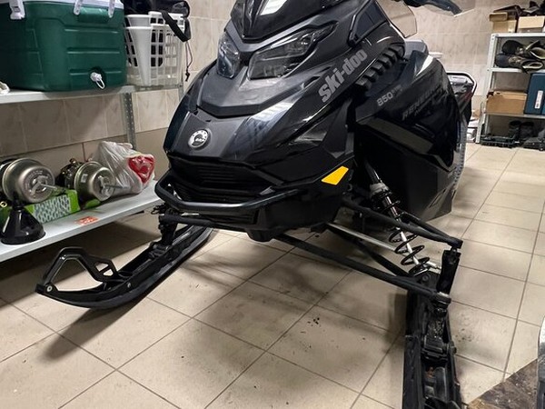 ���������� ����� �� BRP (���) Ski-Doo Renegade X-RS 850 � �������
