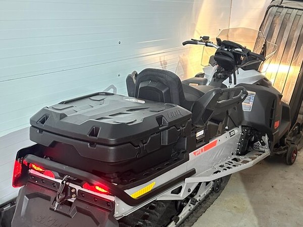 ���������� ����� �� BRP (���) Ski-Doo Skandic 600 � �������