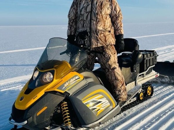 ���������� ����� �� BRP (���) Ski-Doo Tundra 800 � �������