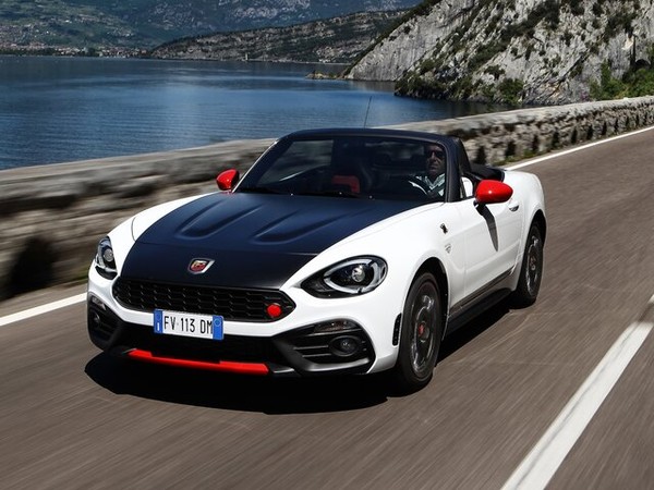 ����������� ���� �� Abarth 124 Spider (������ 124 ������) � �������