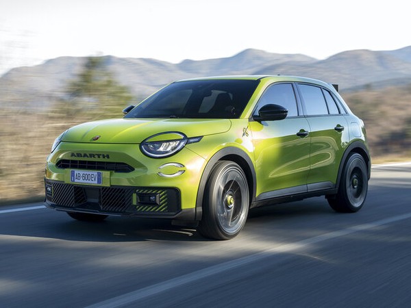 ����������� ���� �� Abarth 600e (������ 600�) � �������