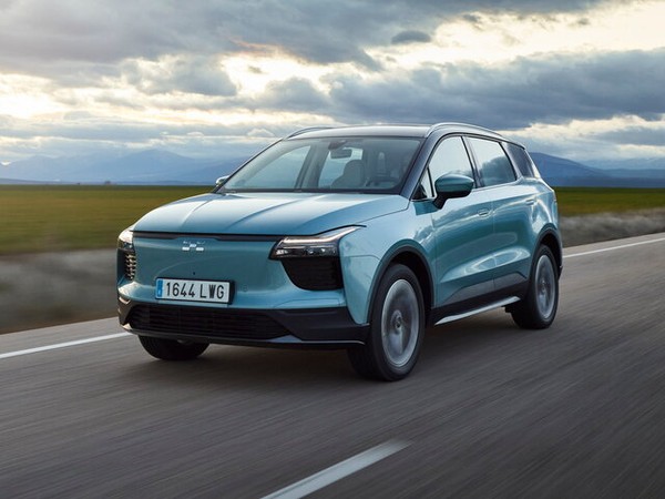 ����������� ���� �� Aiways U5 (������ �5) � �������