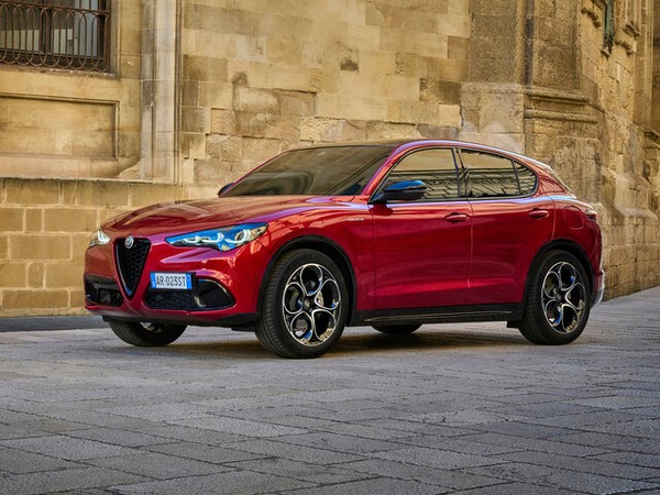 ����������� ���� �� Alfa Romeo Stelvio (���� ����� �������) � �������