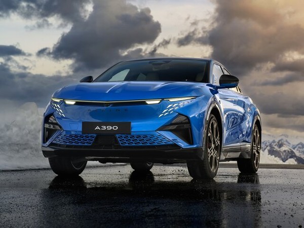 ����������� ���� �� Alpine A390 (������ �390) � �������