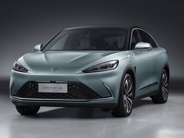 ����������� ���� �� Arcfox Alpha S (�������� ����� �) � �������