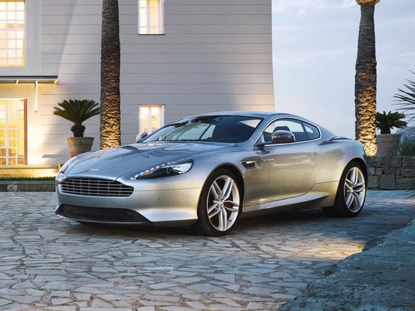 ����������� ���� �� Aston Martin DB9 (����� ������ ��9) � �������