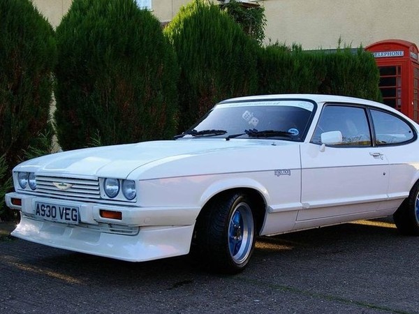 ����������� ���� �� Aston Martin Tickford Capri (����� ������ �������� �����) � �������