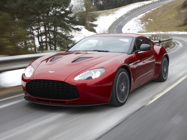 ����������� ���� �� Aston Martin V12 Zagato (����� ������ �12 ������) � �������