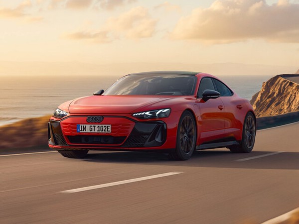 ����������� ���� �� Audi e-tron GT (���� �-���� ��) � �������