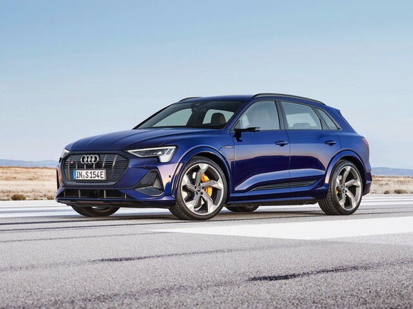 ����������� ���� �� Audi e-tron S (���� �-���� �) � �������
