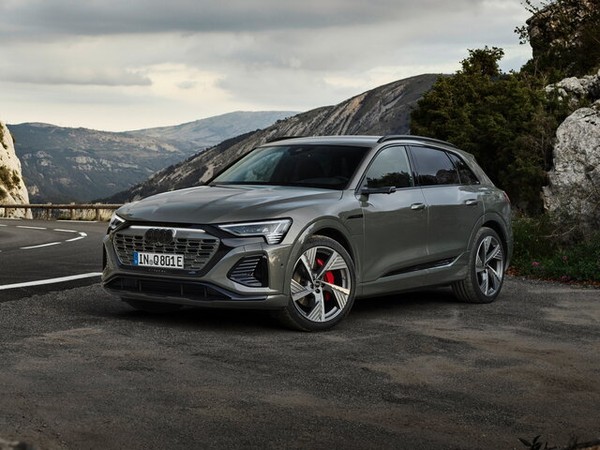 ����������� ���� �� Audi Q8 e-tron (���� ��8 �-����) � �������