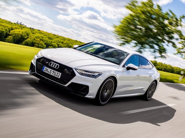 ����������� ���� �� Audi S7 (���� � 7) � �������