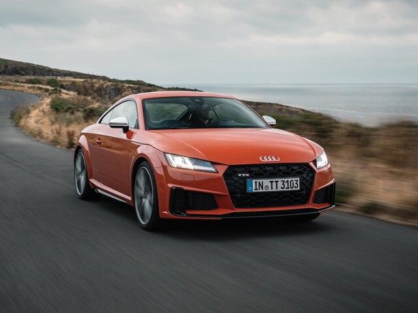 ����������� ���� �� Audi TTS (���� ���) � �������