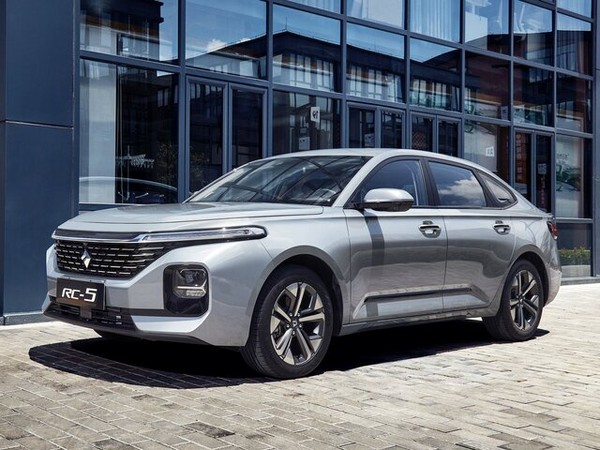 ����������� ���� �� Baojun RC-5 (������� ��-5) � �������