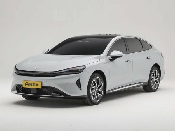 ����������� ���� �� Baojun Xiangjing (������� ������������) � �������