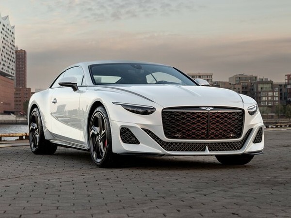 ����������� ���� �� Bentley Mulliner Batur (������� �������� �����) � �������