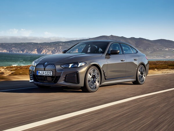 ����������� ���� �� BMW i4 (��� �� 4) � �������