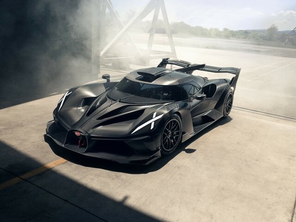 ����������� ���� �� Bugatti Bolide (������� ������) � �������