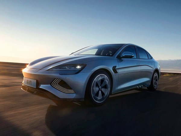 ����������� ���� �� BYD Seal (��� ����) � �������