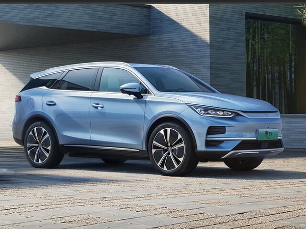 ����������� ���� �� BYD Tang (��� ����) � �������