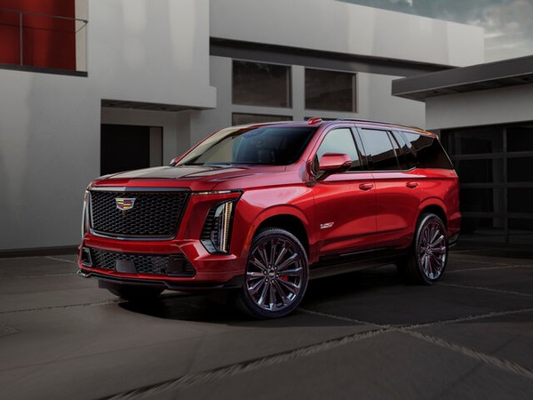 ����������� ���� �� Cadillac Escalade-V (�������� �������� �) � �������