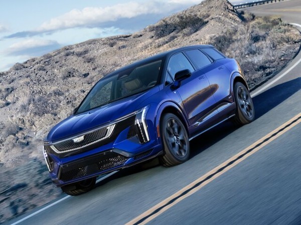 ����������� ���� �� Cadillac Optiq-V (�������� ������-�) � �������