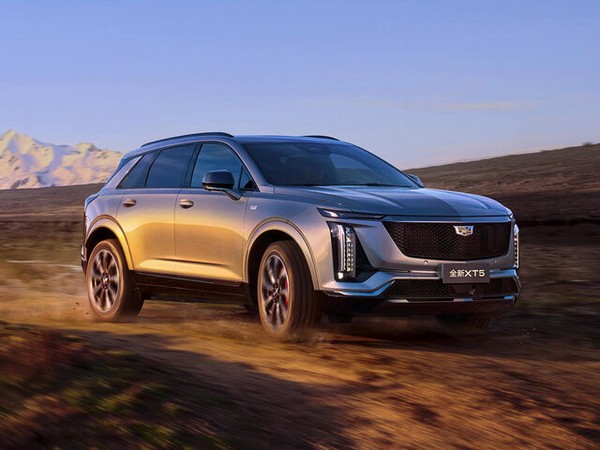 ����������� ���� �� Cadillac XT5 (�������� ���5) � �������