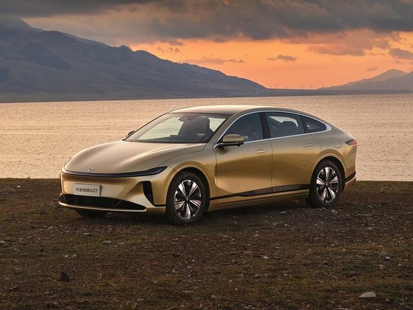 ����������� ���� �� Changan Qiyuan A07 (������ ������ �07) � �������