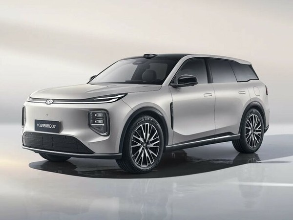 ����������� ���� �� Changan Qiyuan Q07 (������ ������ ��07) � �������