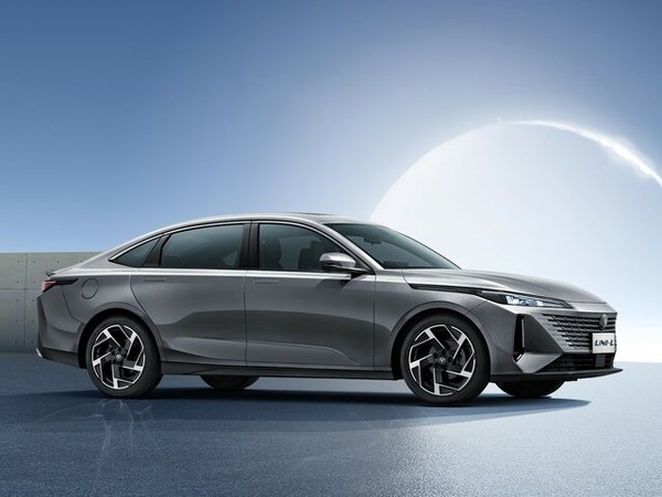 ����������� ���� �� Changan UNI-L (������ ���-�) � �������