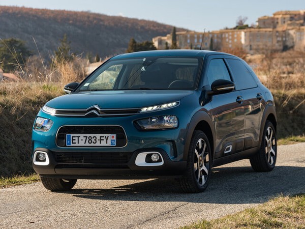 ����������� ���� �� Citroen C4 Cactus (������� �4 ������) � �������