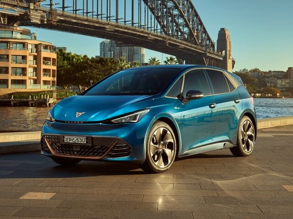 ����������� ���� �� Cupra Born (����� ����) � �������