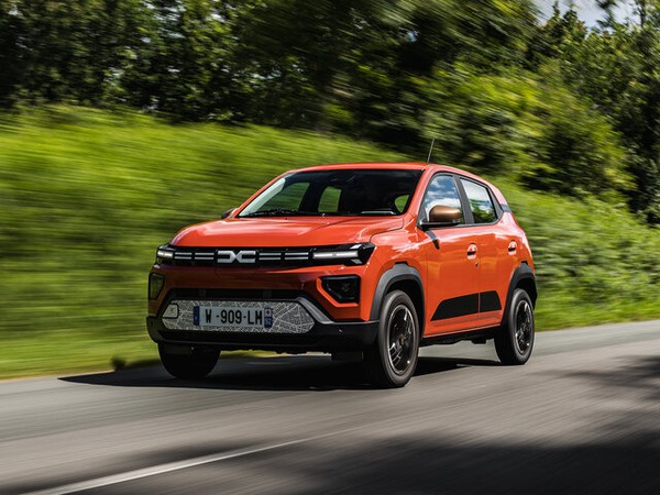 ����������� ���� �� Dacia Spring (����� ������) � �������