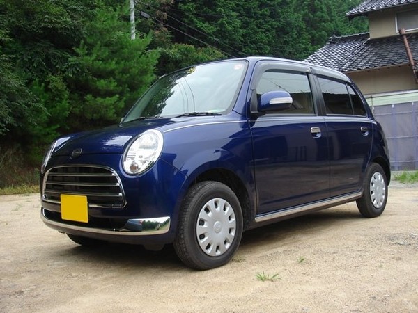 ����������� ���� �� Daihatsu Mira Gino (�������� ���� �����) � �������