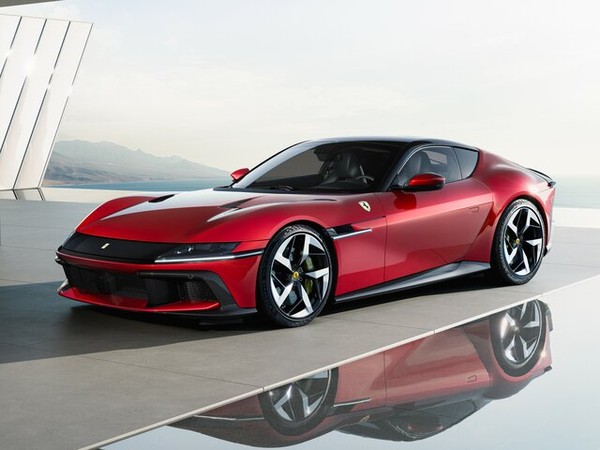 ����������� ���� �� Ferrari 12Cilindri (������� 12��������) � �������