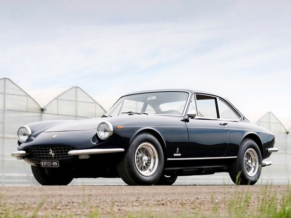 ����������� ���� �� Ferrari 365 GTC (������� 365 ���) � �������