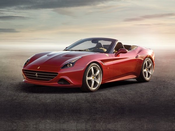 ����������� ���� �� Ferrari California (������� ����������) � �������