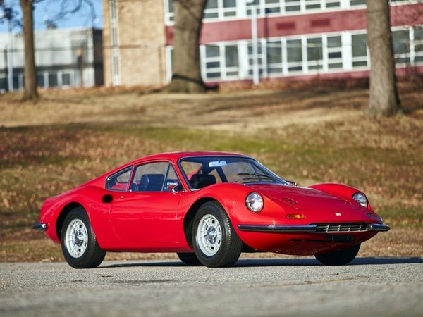 ����������� ���� �� Ferrari Dino 206 GT (������� ���� 206 ��) � �������