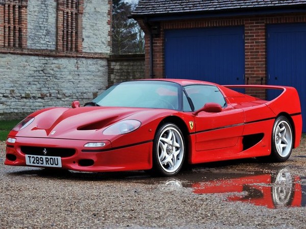 ����������� ���� �� Ferrari F50 (������� �50) � �������