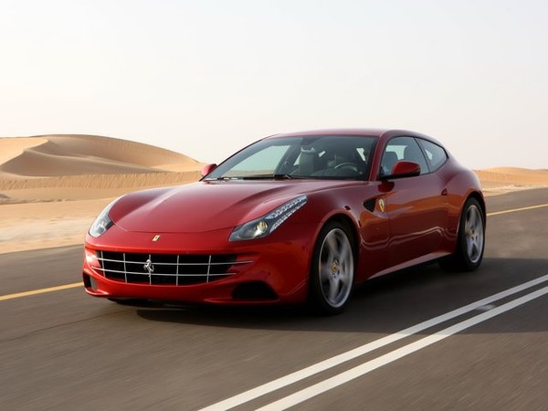 ����������� ���� �� Ferrari FF (������� ��) � �������