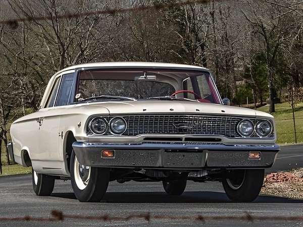 ����������� ���� �� Ford 300 (���� 300) � �������