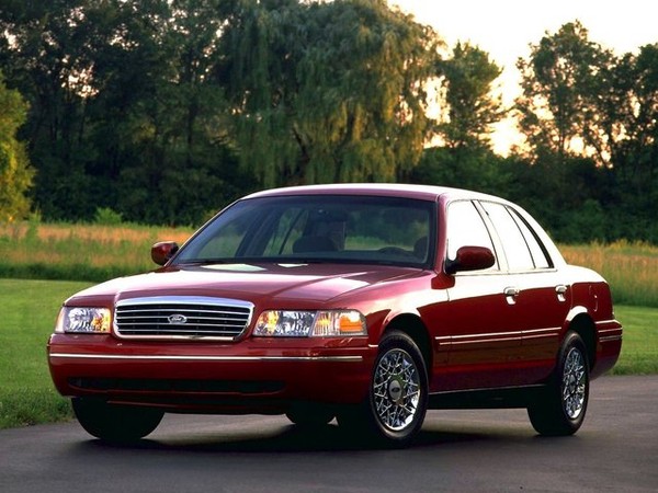 ����������� ���� �� Ford Crown Victoria (���� ����� ��������) � �������