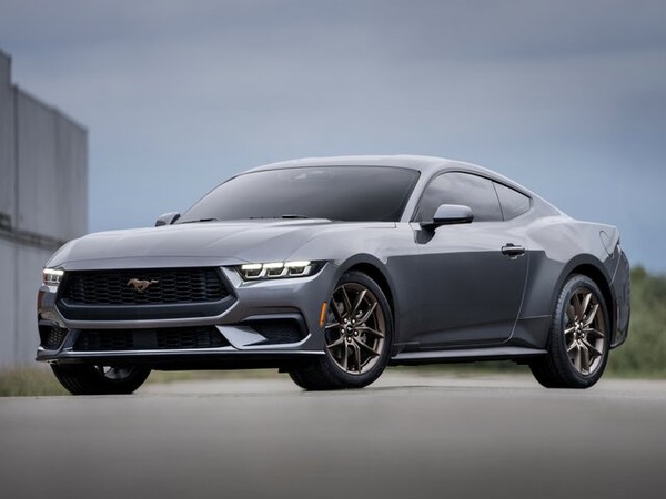 ����������� ���� �� Ford Mustang (���� �������) � �������