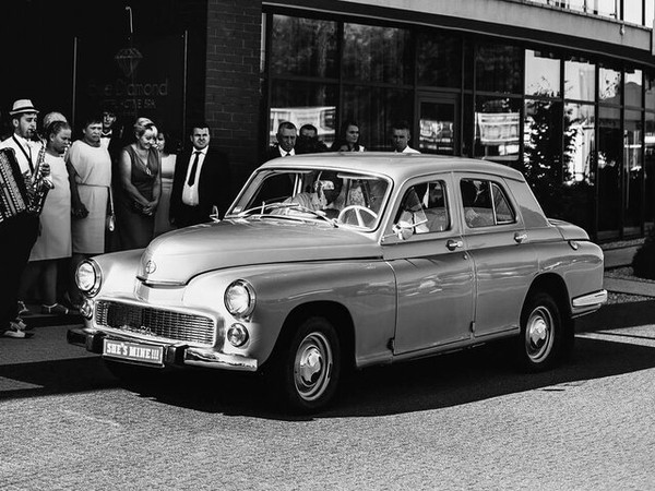 ����������� ���� �� FSO Warszawa (��� ��������) � �������