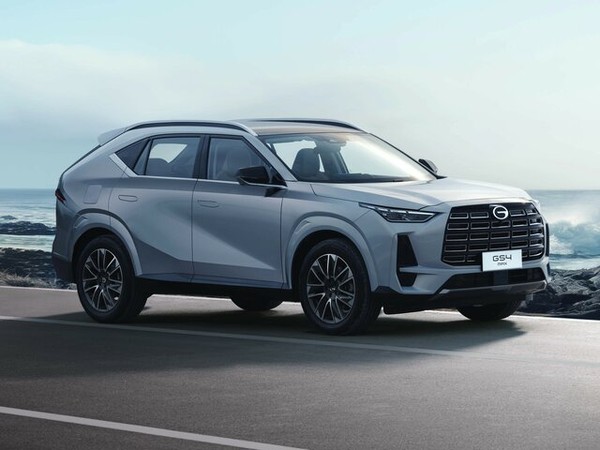 ����������� ���� �� GAC GS4 (��� ��4) � �������